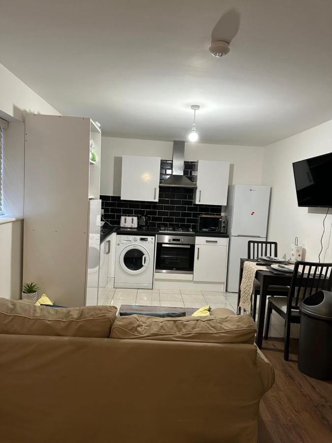 Beautiful Hoe Street Dream Ground Floor One Bedroom Apartment London Bagian luar foto